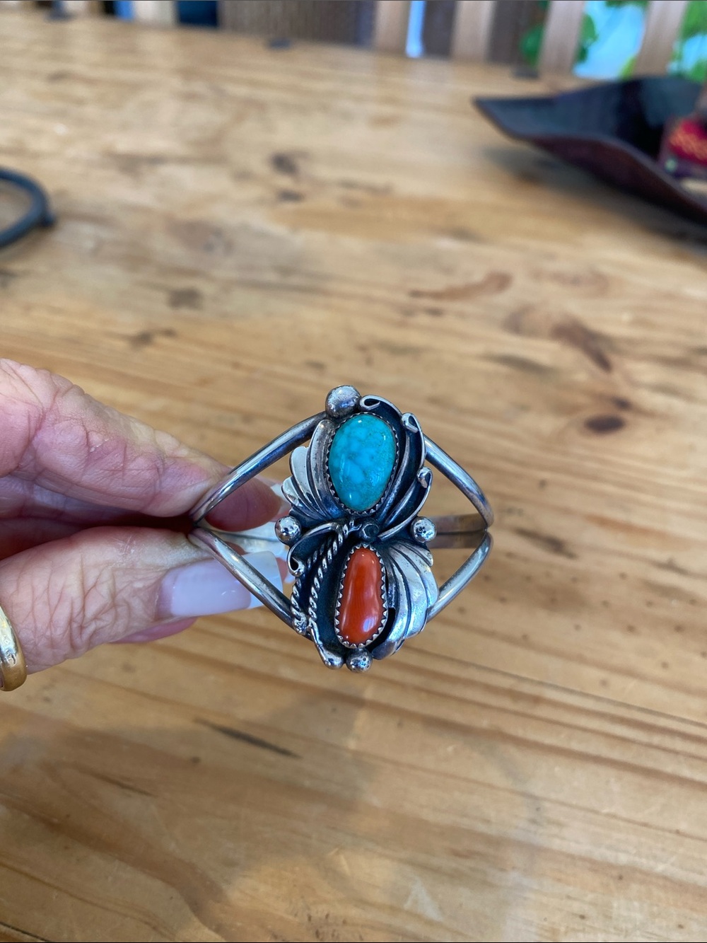 🎉 Vintage turquoise & Coral cuff bracelet! - Picture 5 of 9